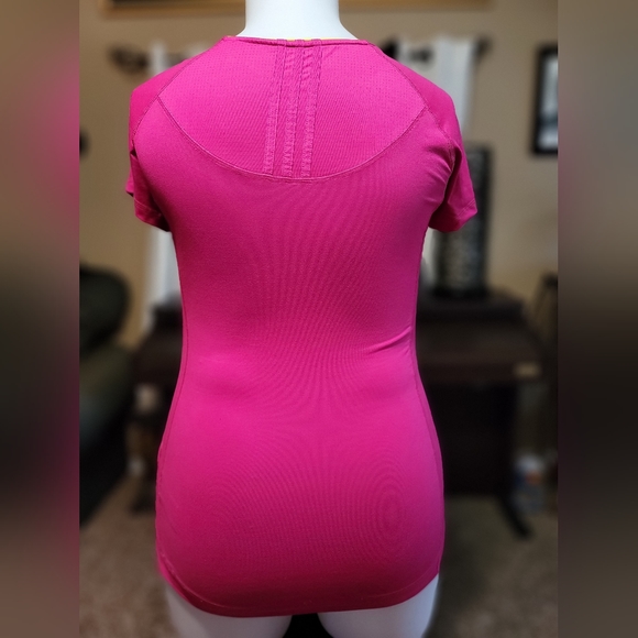 Adidas Shirt 👕 - Picture 4 of 6